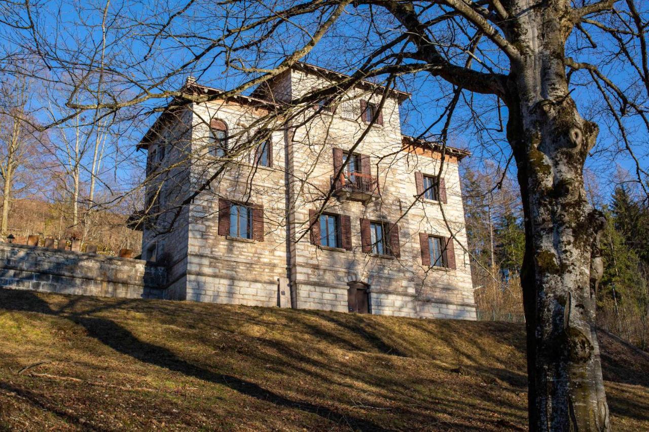 Giulio Mountain B&B Ala Exterior foto